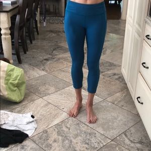 Lululemon pace rival crop teal size 6